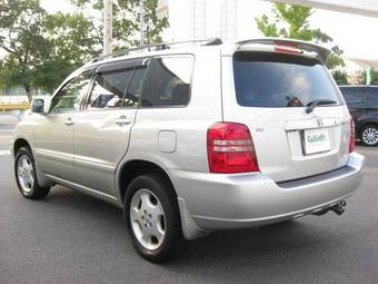 2005 Toyota Kluger V Photos