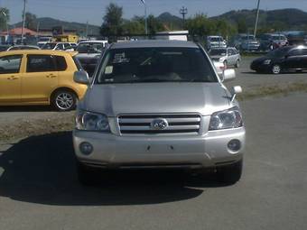 2005 Toyota Kluger V Photos