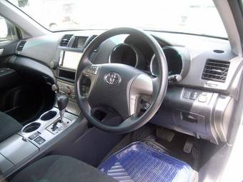 2008 Toyota Kluger V Pictures