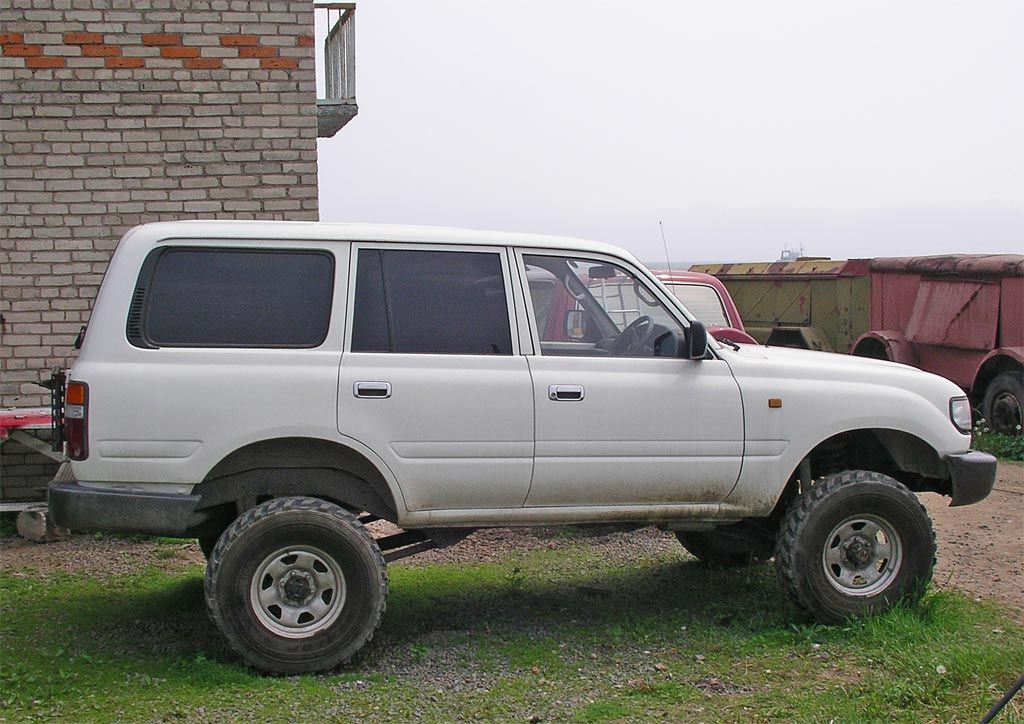 1192 Toyota Land Cruiser