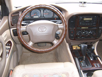 1998 Toyota Land Cruiser Photos