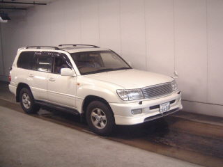 1998 Toyota Land Cruiser Pictures