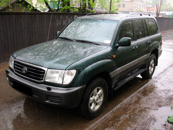 1998 Toyota Land Cruiser Pictures