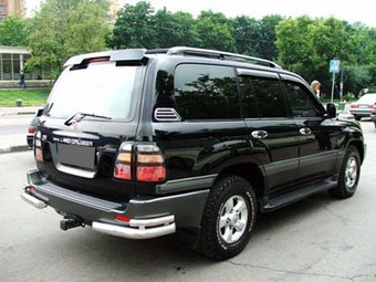 1998 Toyota Land Cruiser Photos