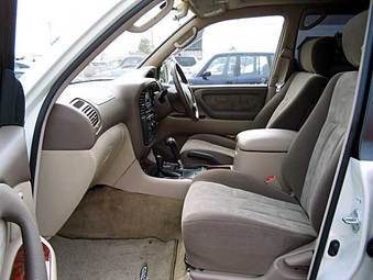 1998 Toyota Land Cruiser Pictures