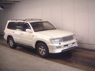 1998 Toyota Land Cruiser Photos