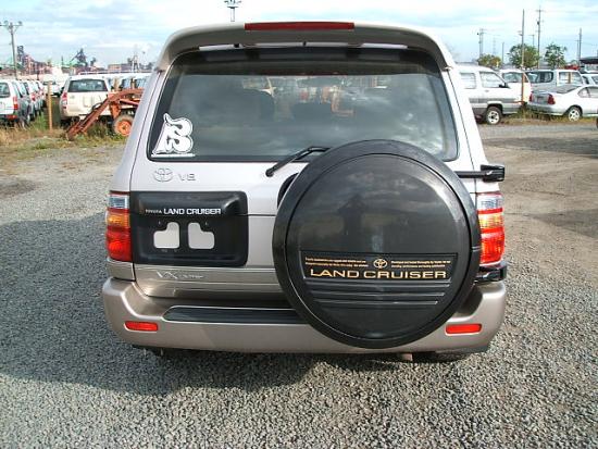 1998 Toyota Land Cruiser Photos