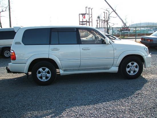 1998 Toyota Land Cruiser Pictures