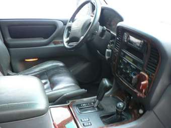 1998 Toyota Land Cruiser Pictures