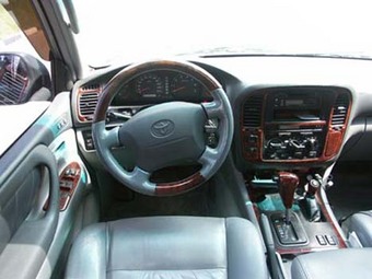 1999 Toyota Land Cruiser Photos