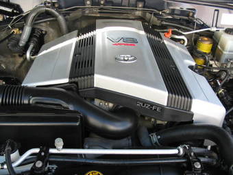 1999 Toyota Land Cruiser Pics