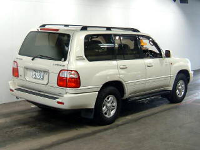 1999 Toyota Land Cruiser Images