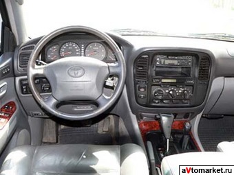 1999 Toyota Land Cruiser Pictures