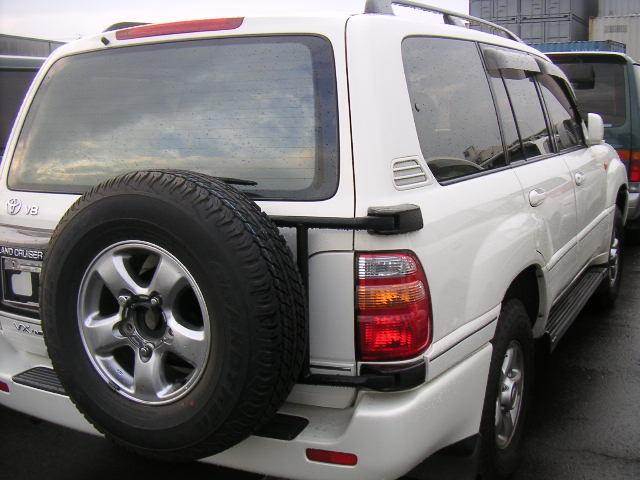 1999 Toyota Land Cruiser Pictures