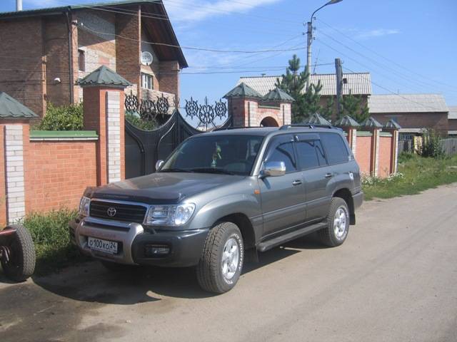 2000 Toyota Land Cruiser