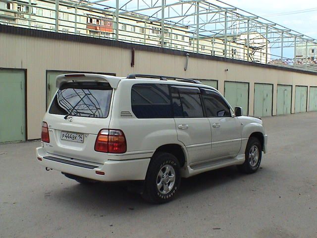 2000 Toyota Land Cruiser