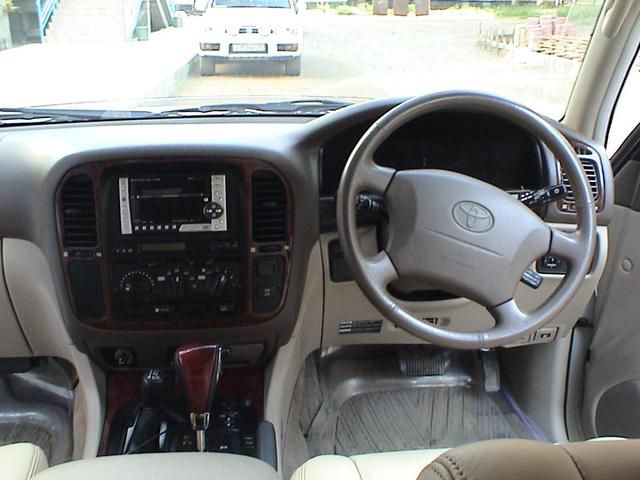 2000 Toyota Land Cruiser