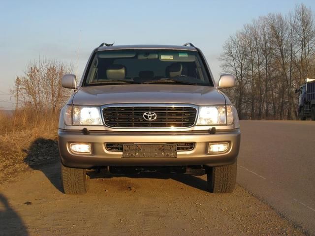 2000 Toyota Land Cruiser