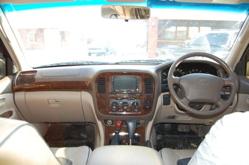 2000 Toyota Land Cruiser