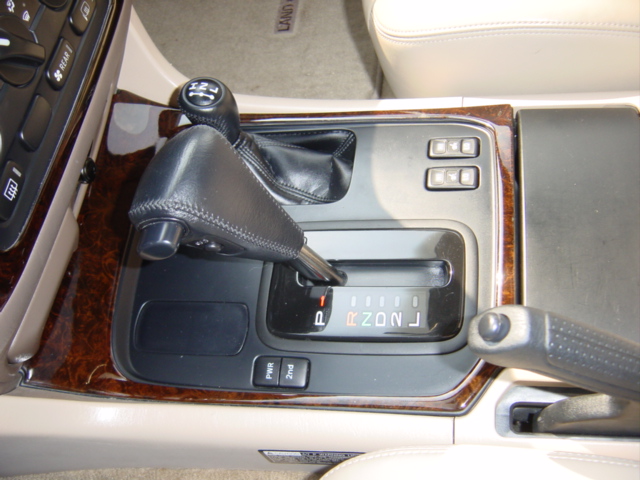 2000 Toyota Land Cruiser Images