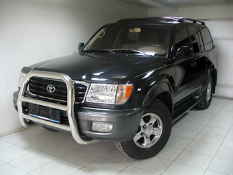 2000 Toyota Land Cruiser Images