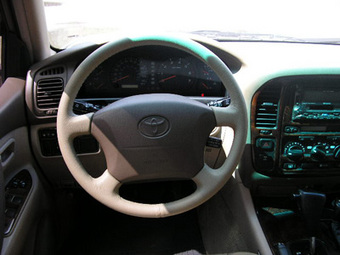 2000 Toyota Land Cruiser Wallpapers
