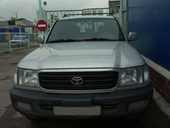 2000 Toyota Land Cruiser Images