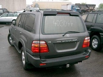 2000 Toyota Land Cruiser Images