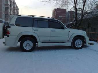 2000 Toyota Land Cruiser Photos