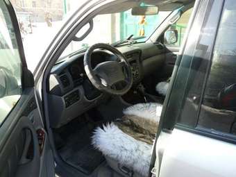 2000 Toyota Land Cruiser Images