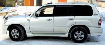2000 Toyota Land Cruiser Images