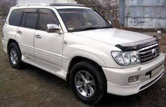 2000 Toyota Land Cruiser Pics