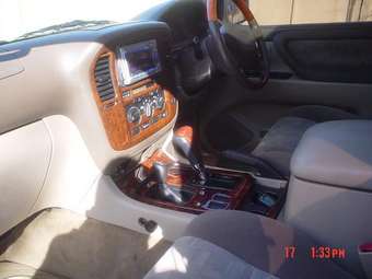 2000 Toyota Land Cruiser Pics