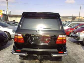 2000 Toyota Land Cruiser Photos