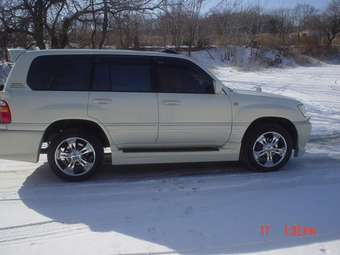 2000 Toyota Land Cruiser Pics