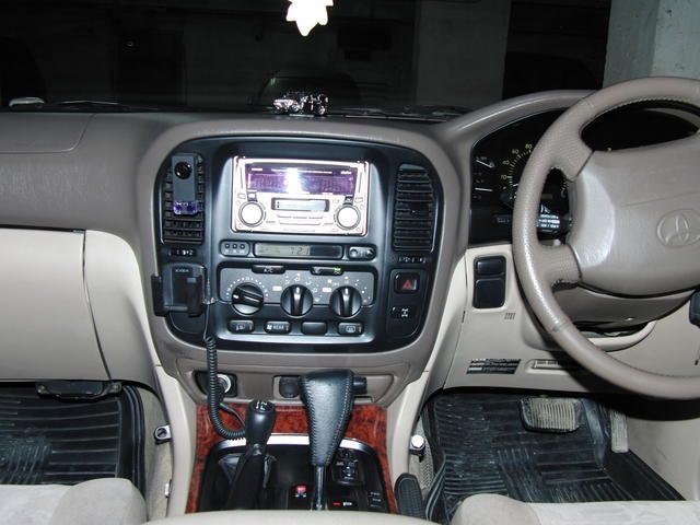 2001 Toyota Land Cruiser