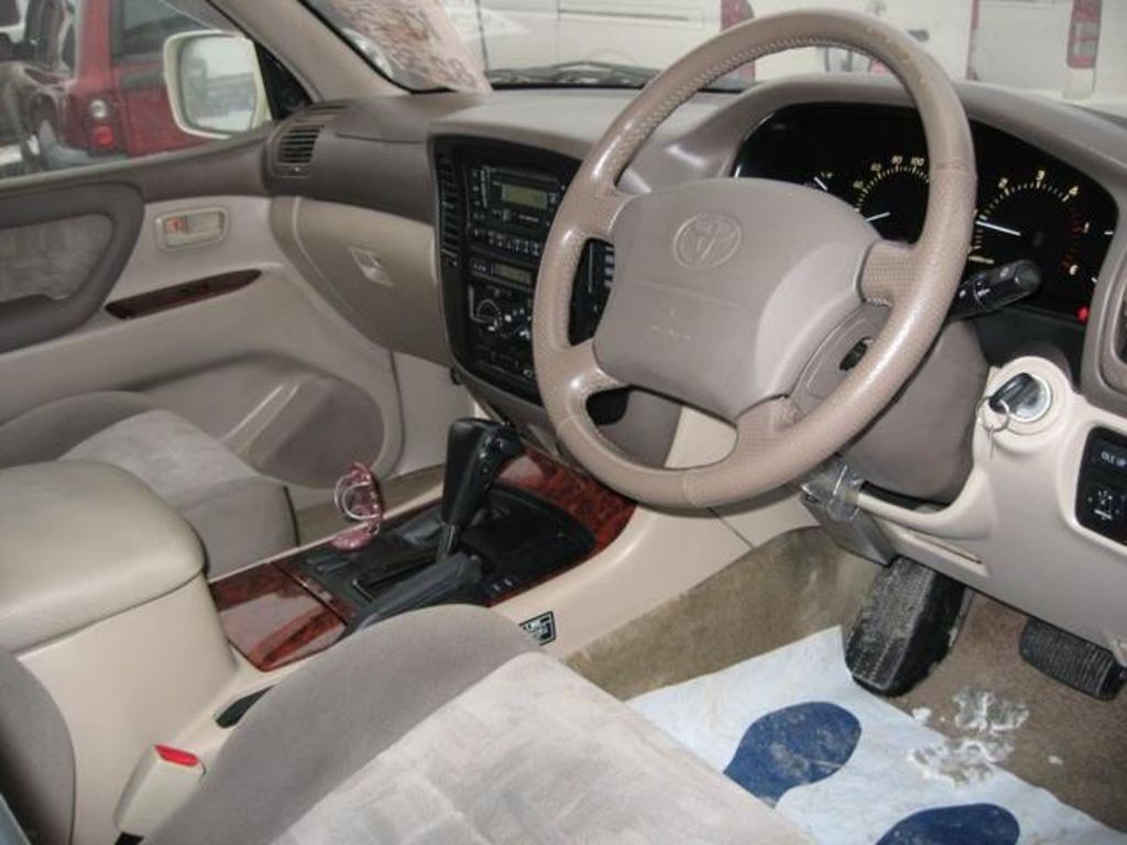 2001 Toyota Land Cruiser