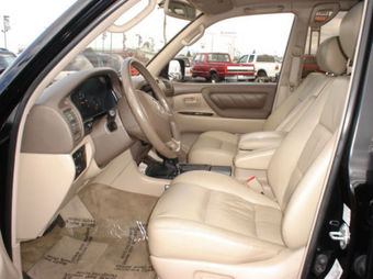 2001 Toyota Land Cruiser Pics