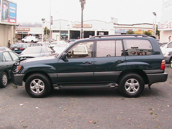 2001 Toyota Land Cruiser Photos