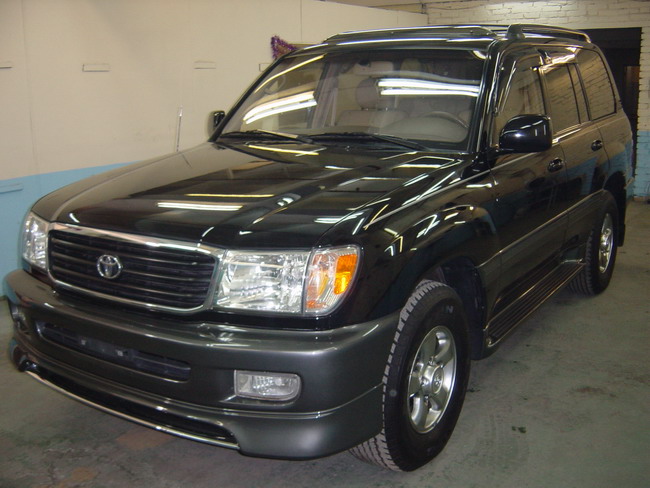 2001 Toyota Land Cruiser Photos