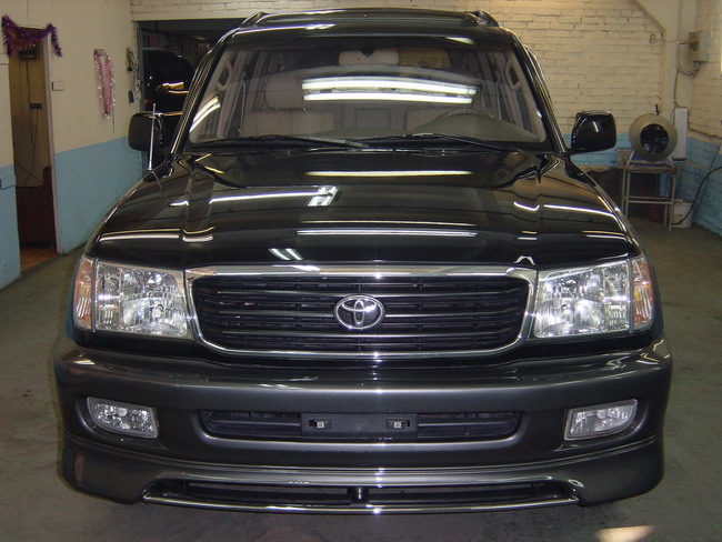 2001 Toyota Land Cruiser Pictures