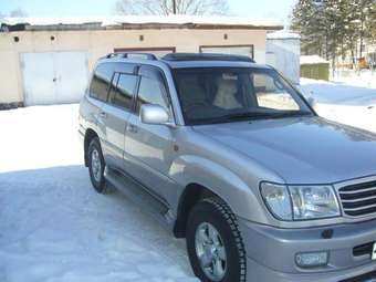 2001 Toyota Land Cruiser Pics