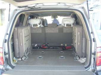 2001 Toyota Land Cruiser Pictures