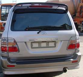 2001 Toyota Land Cruiser Pictures
