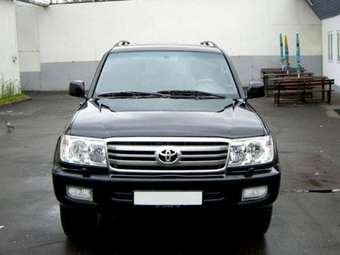 2001 Toyota Land Cruiser Pictures