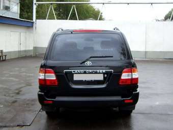 2001 Toyota Land Cruiser Photos