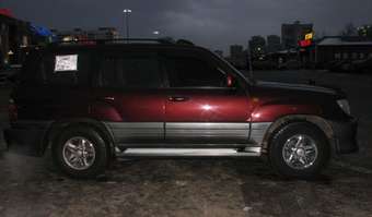 2001 Toyota Land Cruiser Pictures