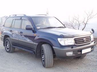 2001 Toyota Land Cruiser Wallpapers