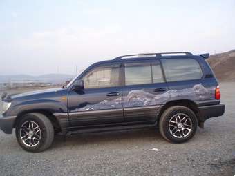 2001 Toyota Land Cruiser Images
