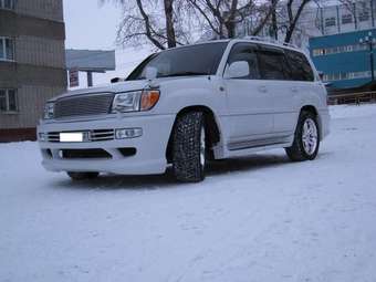 2001 Toyota Land Cruiser Photos